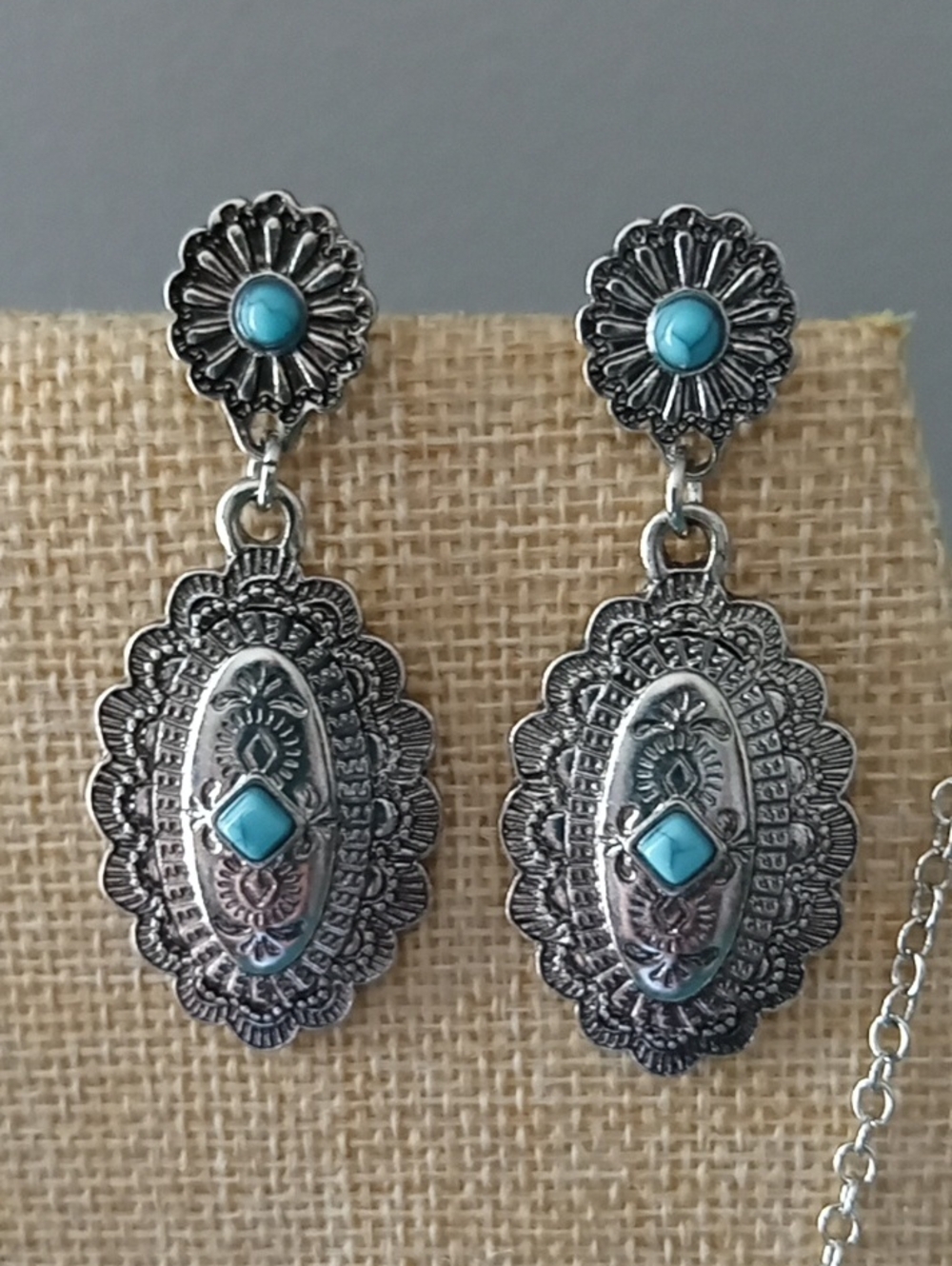 Turquoise Jewelry Set - Picture 3 of 7